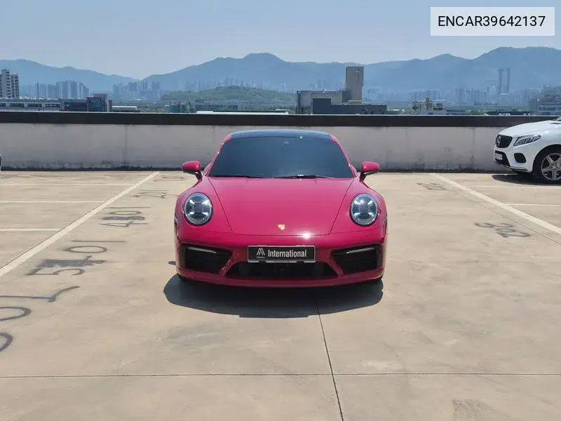911 (992) Carrera 4S VIN: ENCAR39642137 Lot: 39642137