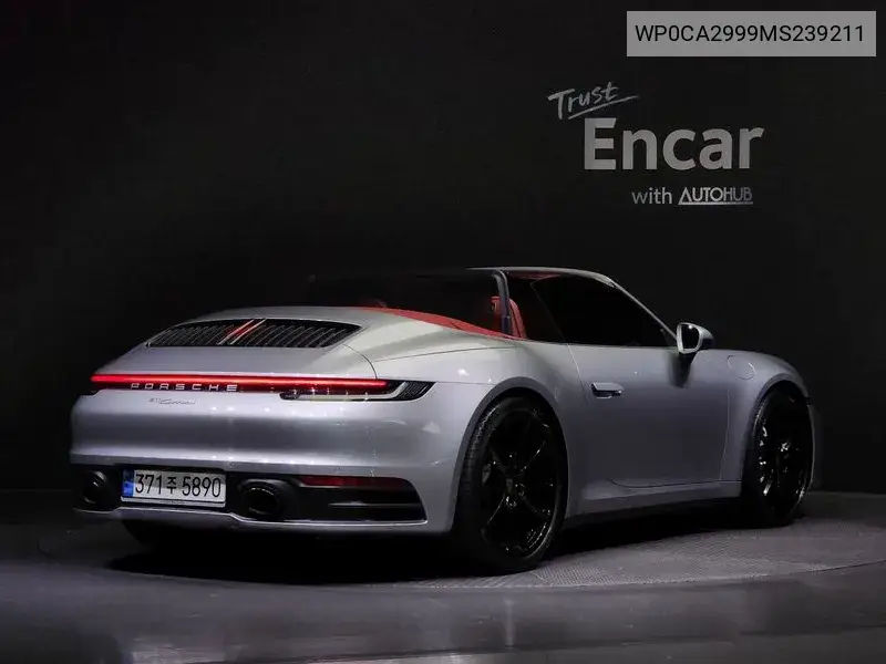 911 (992) Carrera Cabriolet VIN: WP0CA2999MS239211 Lot: 39776054
