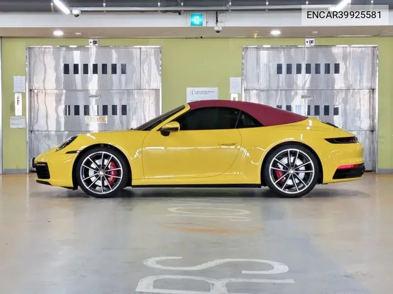 911 (992) Carrera S Cabriolet VIN: ENCAR39925581 Lot: 39925581