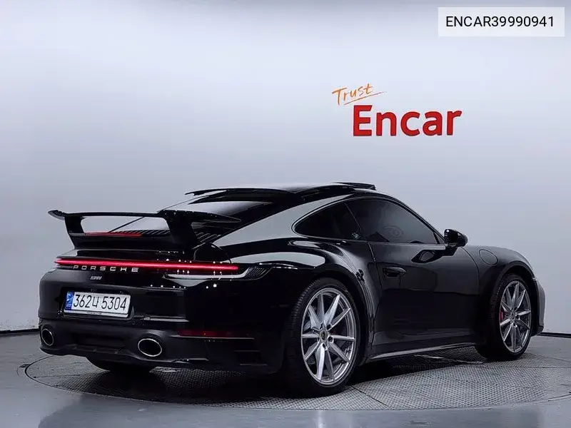 911 (992) Carrera S VIN: ENCAR39990941 Lot: 39990941