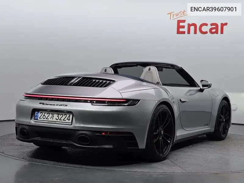 911 (992) Carrera 4 Gts Cabriolet VIN: ENCAR39607901 Lot: 39607901