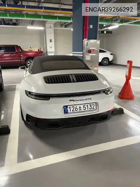 911 (992) Carrera Gts Cabriolet VIN: ENCAR39266292 Lot: 39266292