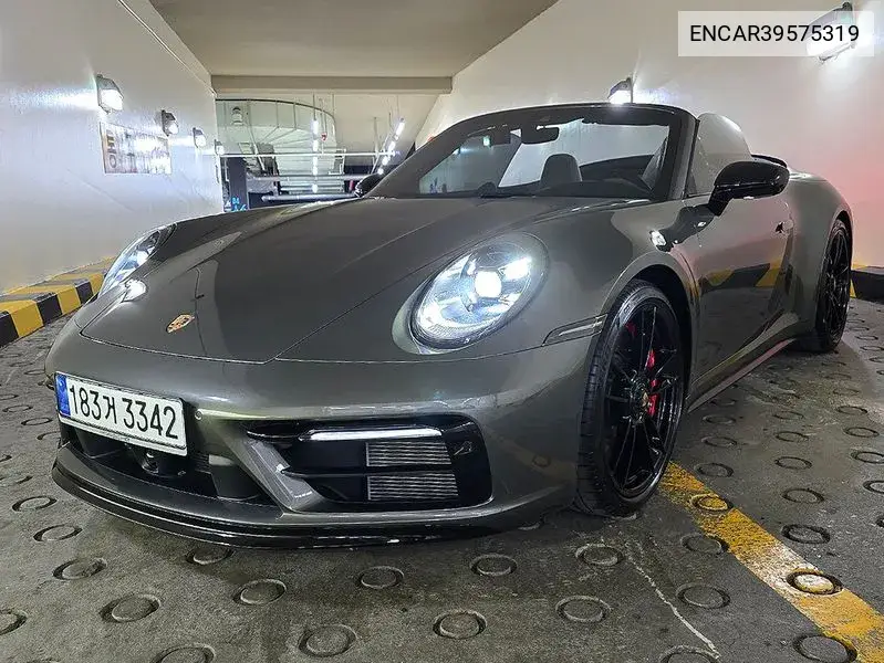 911 (992) Carrera Gts Cabriolet VIN: ENCAR39575319 Lot: 39575319
