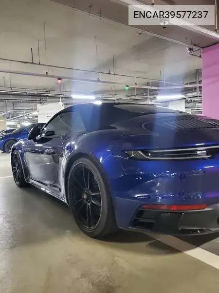 911 (992) Carrera Gts Cabriolet VIN: ENCAR39577237 Lot: 39577237
