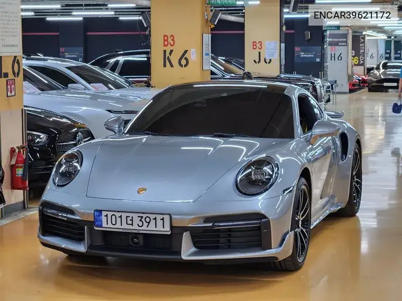 911 (992) Turbo S VIN: ENCAR39621172 Lot: 39621172