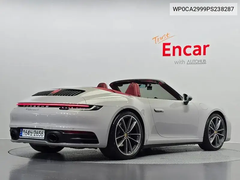 911 (992) Carrera 4 Cabriolet VIN: WP0CA2999PS238287 Lot: 39835090