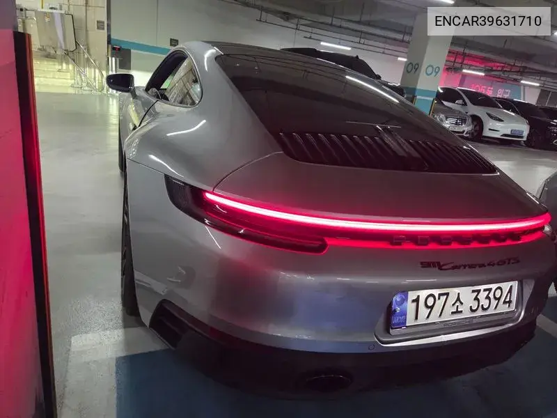 911 (992) Carrera 4 Gts VIN: ENCAR39631710 Lot: 39631710