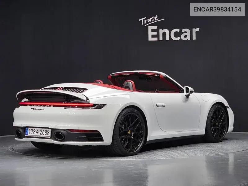 911 (992) Carrera 4 Cabriolet VIN: ENCAR39834154 Lot: 39834154