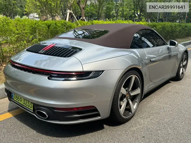 911 (992) Carrera Cabriolet VIN: ENCAR39991641 Lot: 39991641