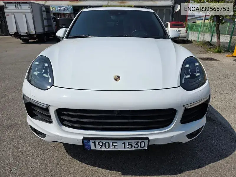 New Cayenne 3.0 Diesel Platinum Edition 958 VIN: ENCAR39565753 Lot: 39565753