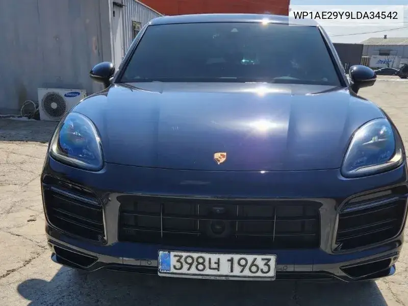 Cayenne (Po536) 3.0 E-Hybrid VIN: WP1AE29Y9LDA34542 Lot: 39607771