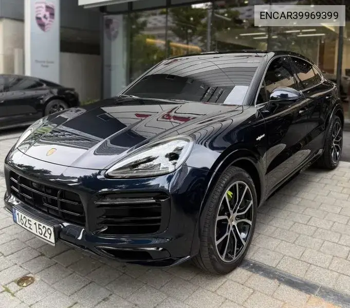 Cayenne (Po536) 3.0 E-Hybrid Coupe VIN: ENCAR39969399 Lot: 39969399