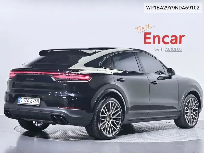 Cayenne (Po536) 3.0 Coupe Platinum Edition VIN: WP1BA29Y9NDA69102 Lot: 39601168