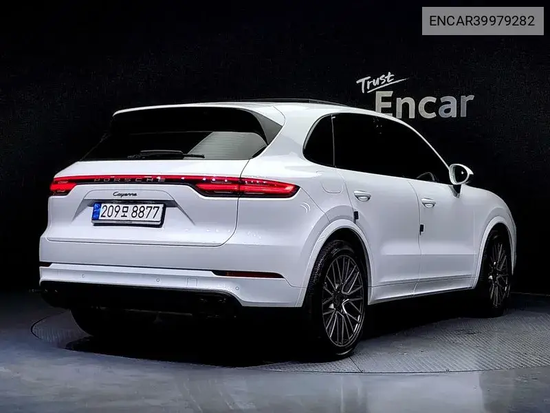 Cayenne (Po536) 3.0 Platinum Edition VIN: ENCAR39979282 Lot: 39979282