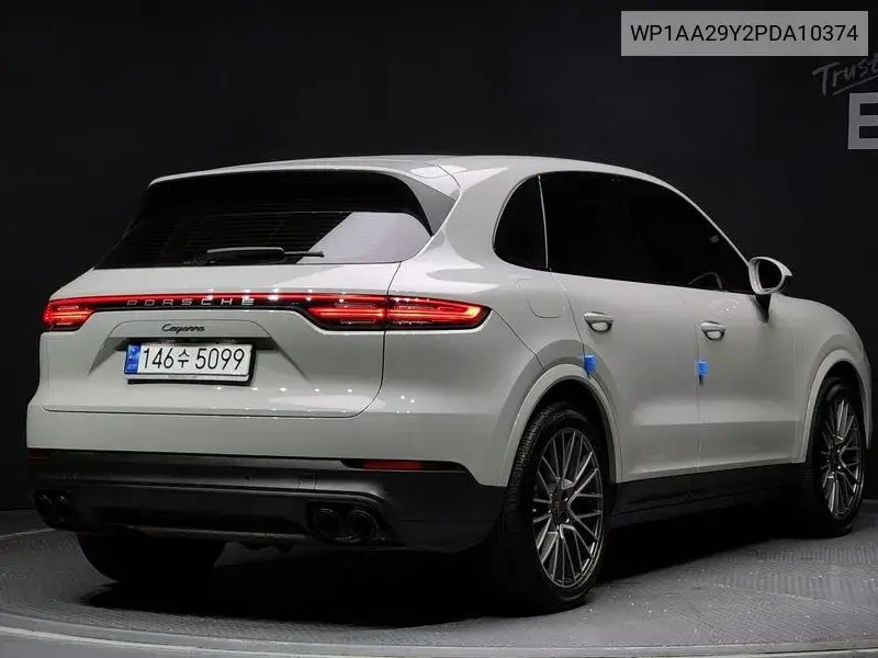Cayenne (Po536) 3.0 Platinum Edition VIN: WP1AA29Y2PDA10374 Lot: 39954558