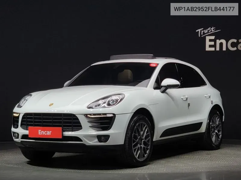 Macan 3.0 S95B VIN: WP1AB2952FLB44177 Lot: 38118175