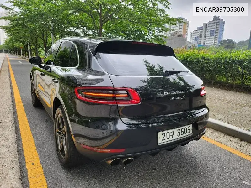 Macan 3.0 S Diesel 95B VIN: ENCAR39705300 Lot: 39705300