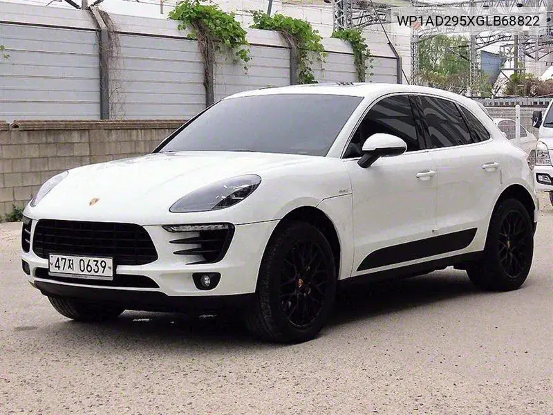 Macan 3.0 S Diesel 95B VIN: WP1AD295XGLB68822 Lot: 39861590