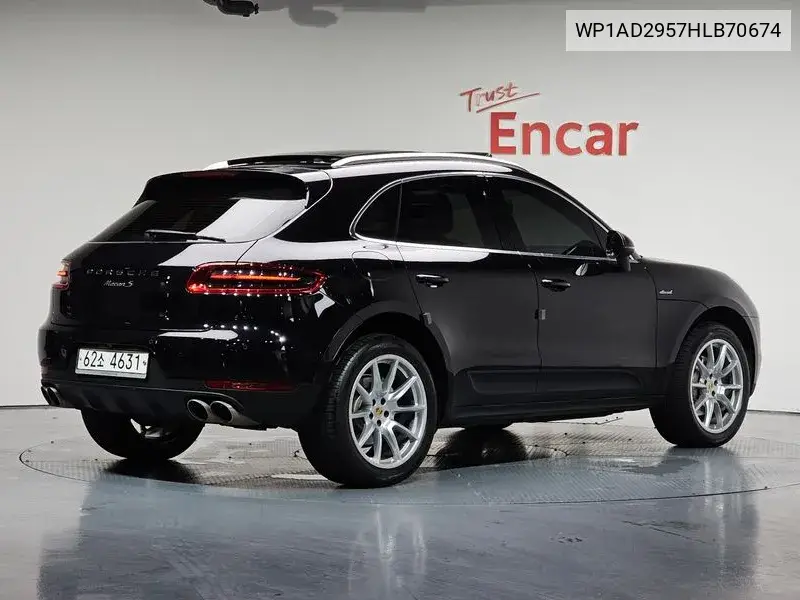 Macan 3.0 S Diesel 95B VIN: WP1AD2957HLB70674 Lot: 39820906