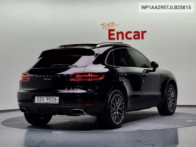 Macan 2.0 95B VIN: WP1AA2957JLB25815 Lot: 39490159