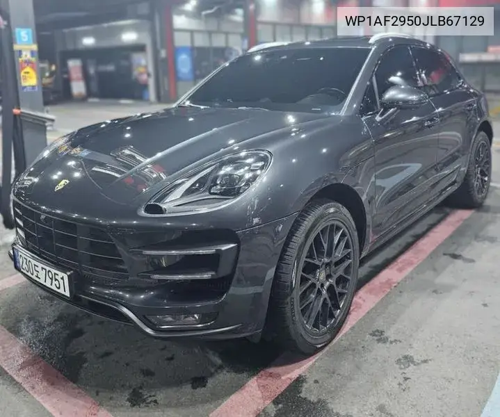 Macan 3.6 Turbo 95B VIN: WP1AF2950JLB67129 Lot: 39580206