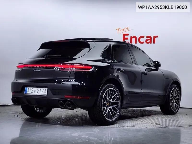 Macan 2.095B VIN: WP1AA2953KLB19060 Lot: 38879146