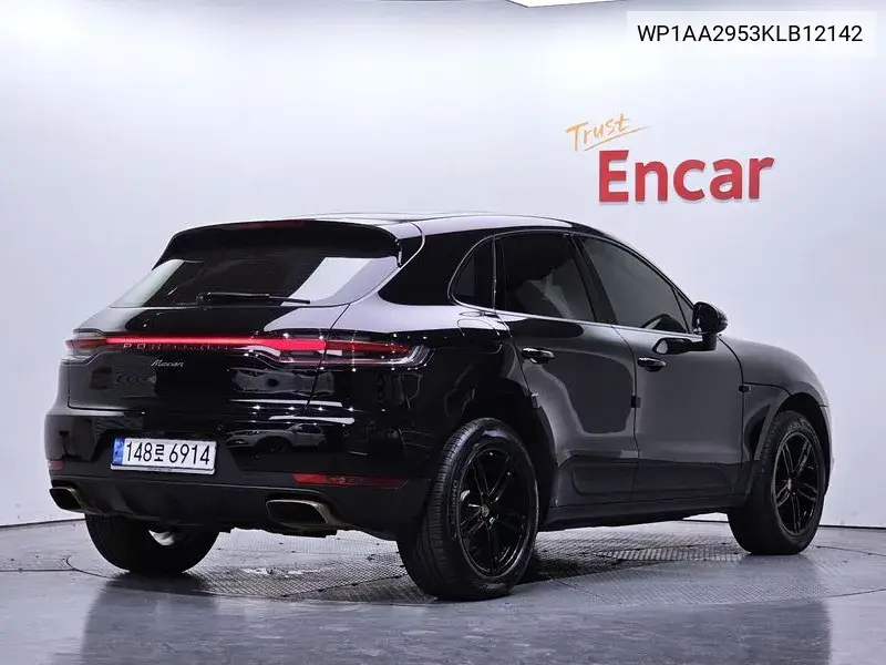 Macan 2.0 95B VIN: WP1AA2953KLB12142 Lot: 39699757
