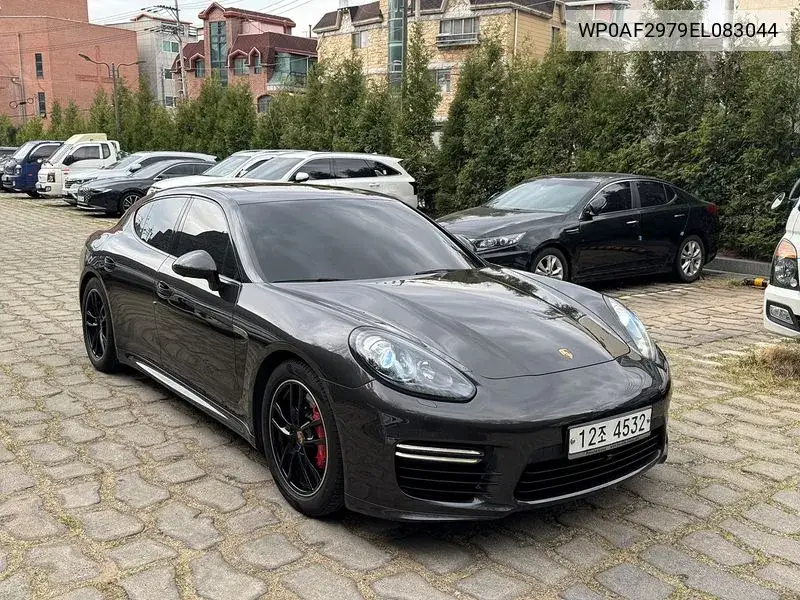 Panamera 4.8 Gts 970 VIN: WP0AF2979EL083044 Lot: 39930338