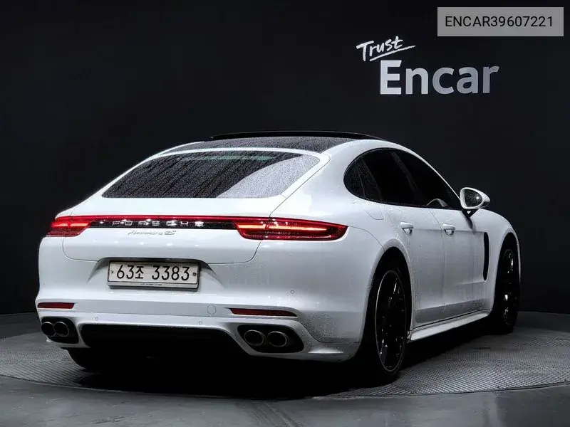 Panamera (971) 3.0 Awd VIN: ENCAR39607221 Lot: 39607221