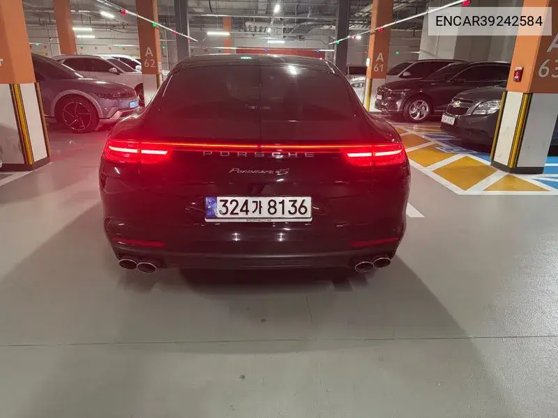 Panamera (971) 3.0 Awd VIN: ENCAR39242584 Lot: 39242584