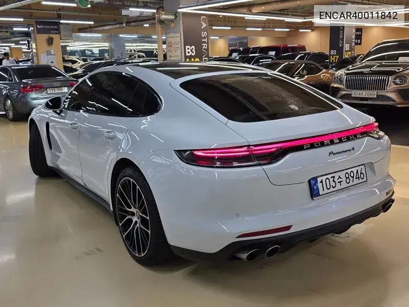 Panamera (971) 2.9 Awd Platinum Edition VIN: ENCAR40011842 Lot: 40011842