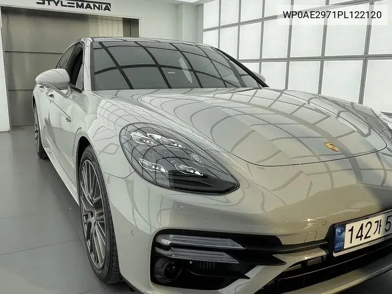 Panamera (971) 2.9 Awd E-Hybrid Platinum Edition VIN: WP0AE2971PL122120 Lot: 39618327