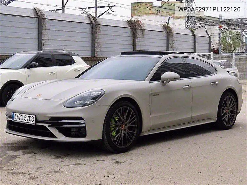 wp0ae2971pl122120 WP0AE2971PL122120 Panamera (971) 2.9 Awd E-Hybrid Platinum Edition