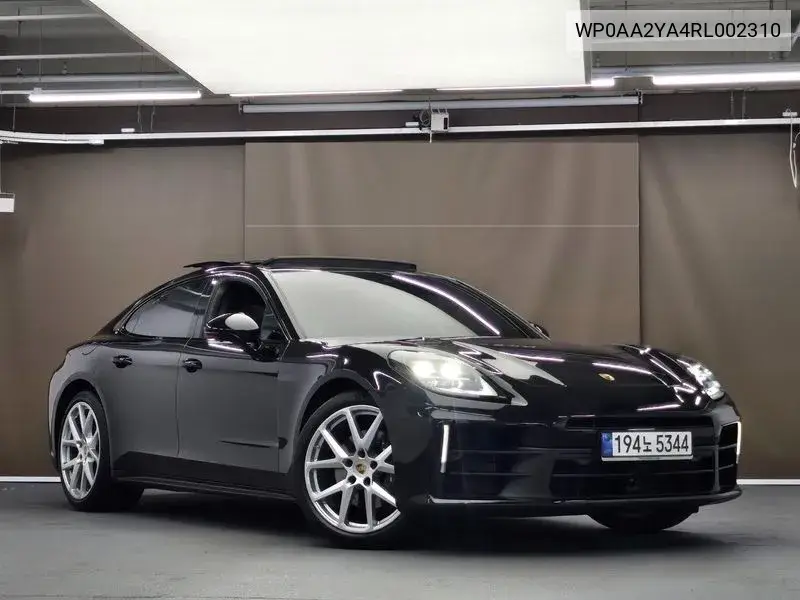 Panamera (972) 2.9 Awd VIN: WP0AA2YA4RL002310 Lot: 39978681