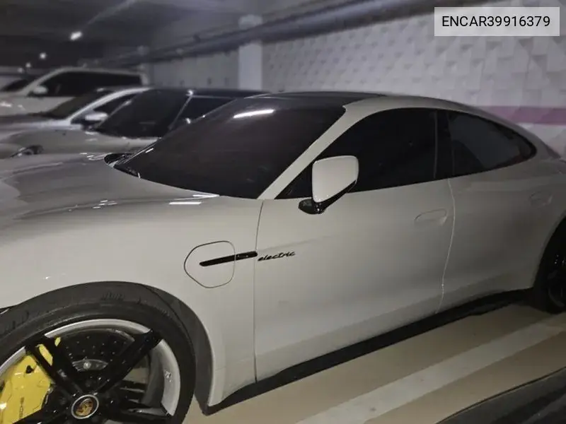 Tycan Turbo S VIN: ENCAR39916379 Lot: 39916379