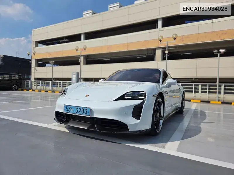 Tycan Turbo S VIN: ENCAR39934028 Lot: 39934028
