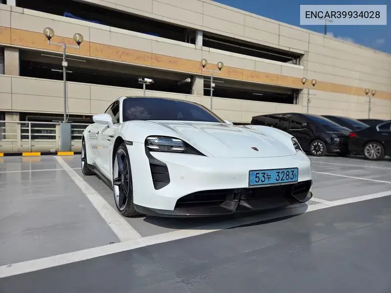 Tycan Turbo S VIN: ENCAR39934028 Lot: 39934028