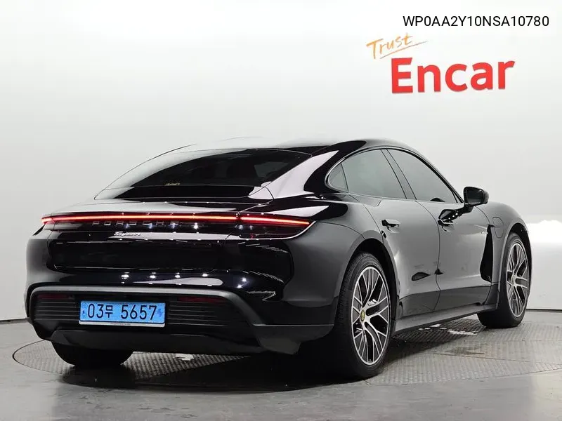 Taycan Base VIN: WP0AA2Y10NSA10780 Lot: 37828584