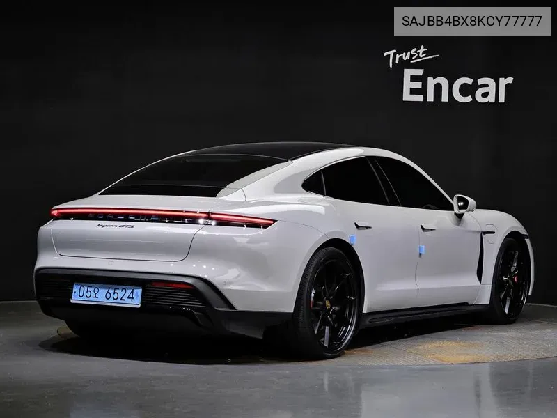 Porsche Taycan Gts VIN: SAJBB4BX8KCY77777 Lot: 38092211