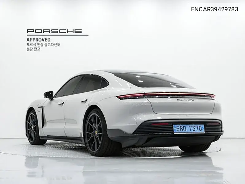 Tycan Gts VIN: ENCAR39429783 Lot: 39429783