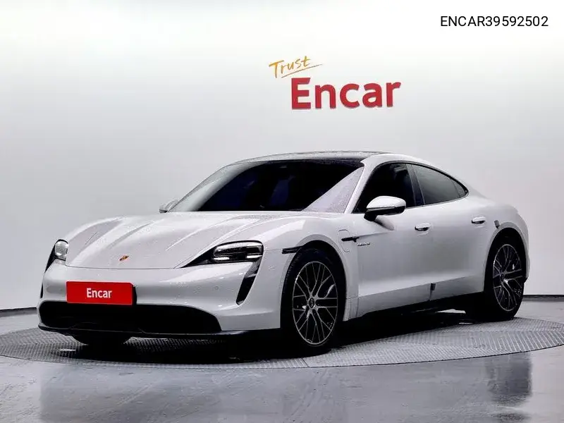Tycan Base VIN: ENCAR39592502 Lot: 39592502