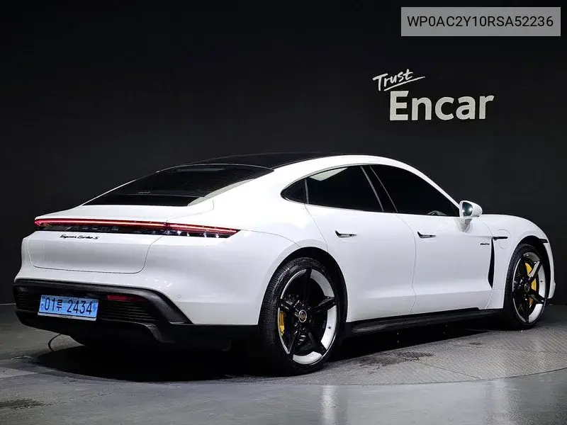 Tycan Turbo S VIN: WP0AC2Y10RSA52236 Lot: 39859999