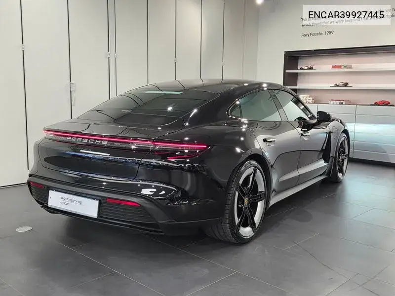 Tycan 4S VIN: ENCAR39927445 Lot: 39927445