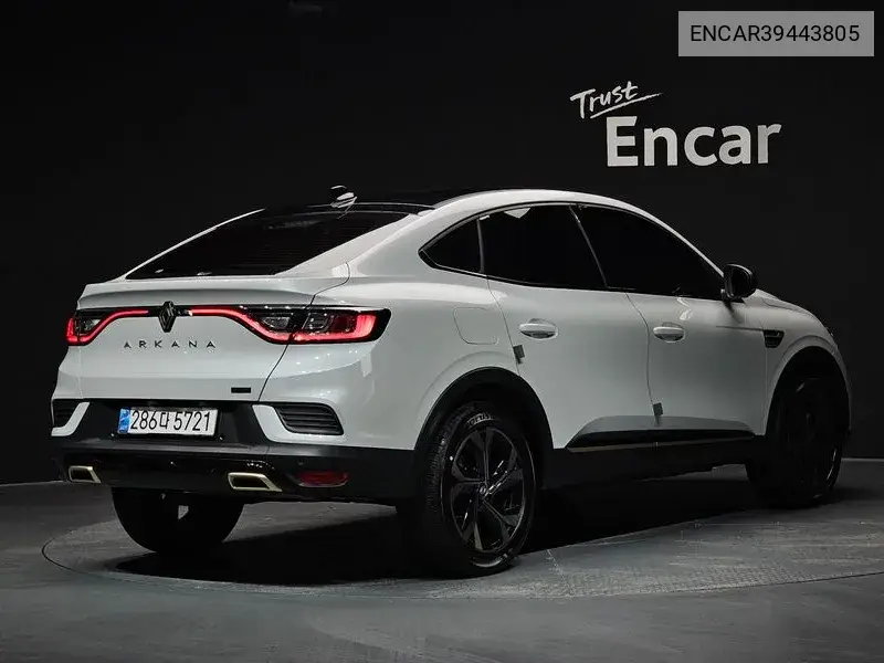 Arcana 1.6 E-Tech Iconic Design Package VIN: ENCAR39443805 Lot: 39443805