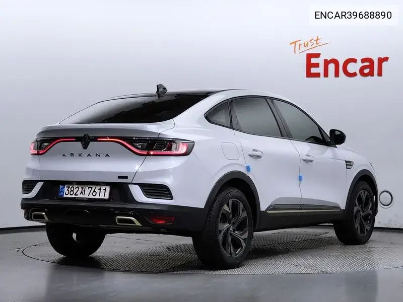 Arcana 1.6 E-Tech Iconic Design Package VIN: ENCAR39688890 Lot: 39688890