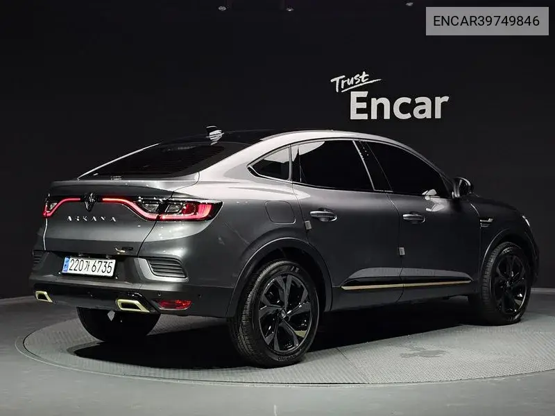 Arcana 1.6 E-Tech Iconic Design Package VIN: ENCAR39749846 Lot: 39749846