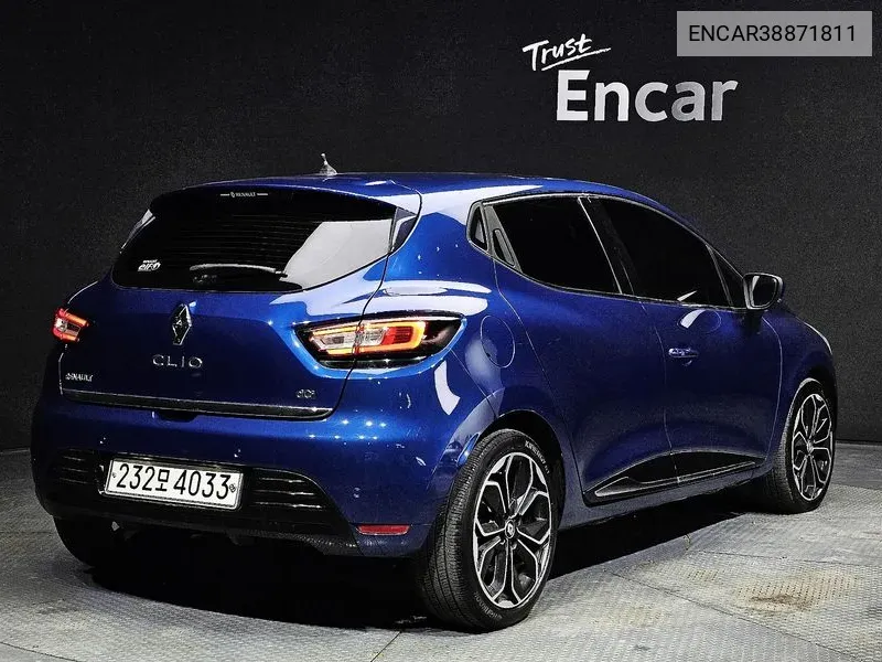 Clio Intense VIN: ENCAR38871811 Lot: 38871811
