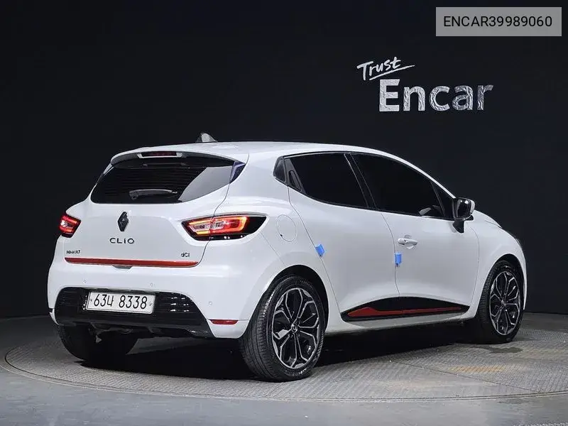 Clio Intense VIN: ENCAR39989060 Lot: 39989060