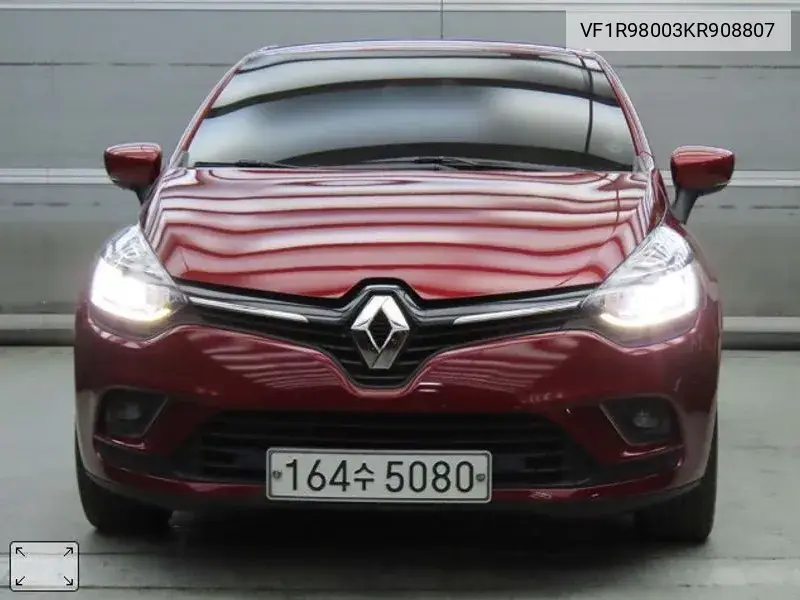 Clio Iconic VIN: VF1R98003KR908807 Lot: 39609679