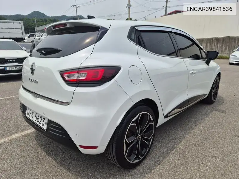 Clio Intense Panoramic VIN: ENCAR39841536 Lot: 39841536
